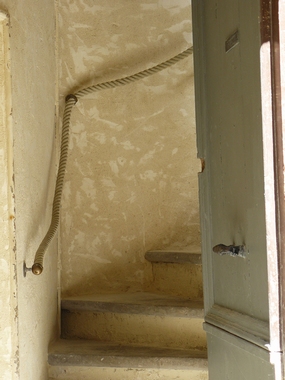 Uz&egrave;s 11